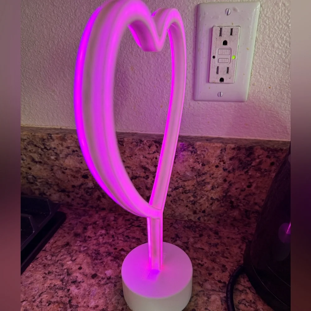 💗Pink {HEART} 11.5” LED Neon Light‎ Home Accent!